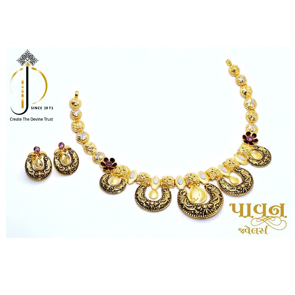 916 / 22 ct Antique Chokar Necklace Set with Earrings For Women ST0023